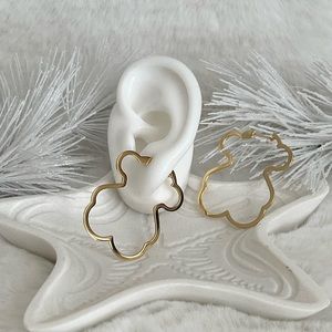 Teddy Bear silhouette endless hoops earrings